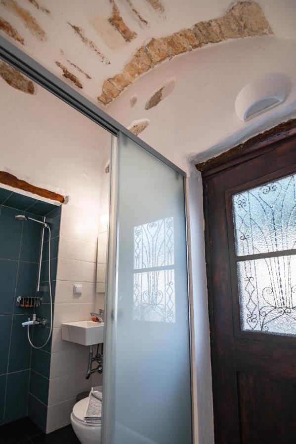 Marthas Delight Rooms Chania  ภายนอก รูปภาพ