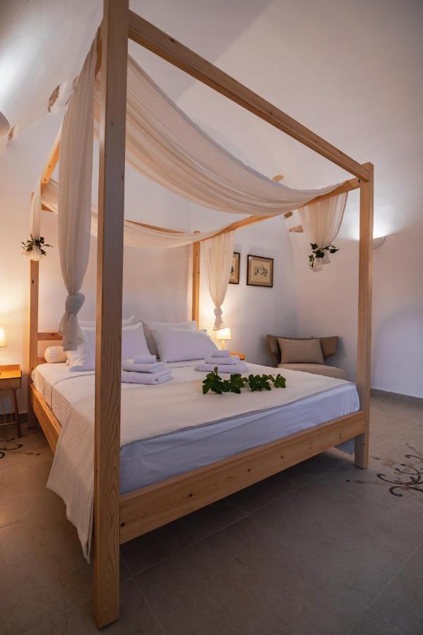 Marthas Delight Rooms Chania  ภายนอก รูปภาพ