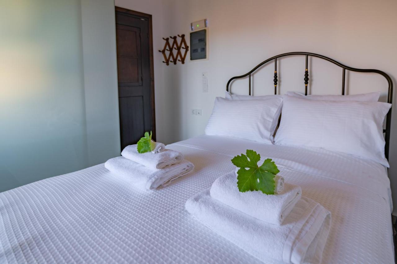 Marthas Delight Rooms Chania  ภายนอก รูปภาพ