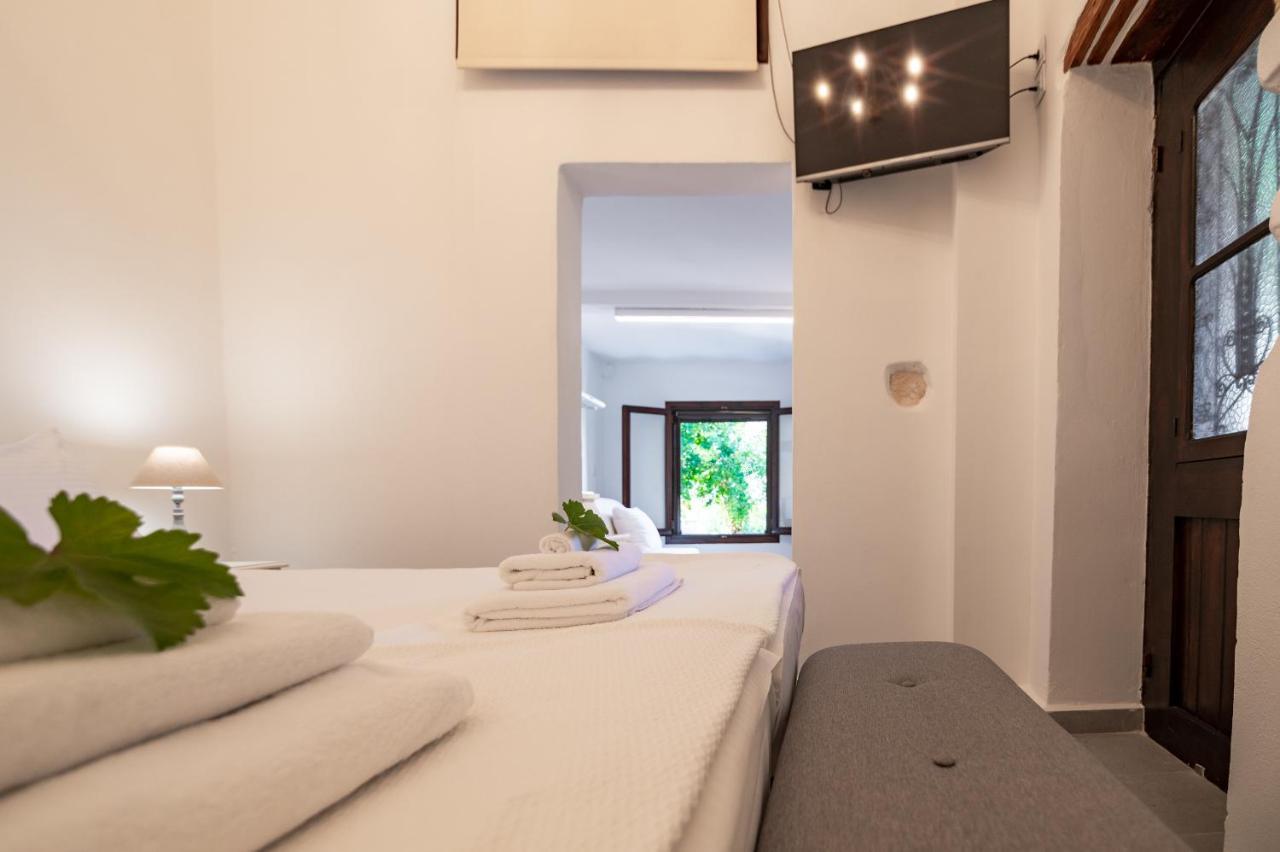 Marthas Delight Rooms Chania  ภายนอก รูปภาพ