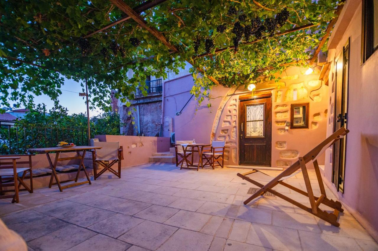 Marthas Delight Rooms Chania  ภายนอก รูปภาพ