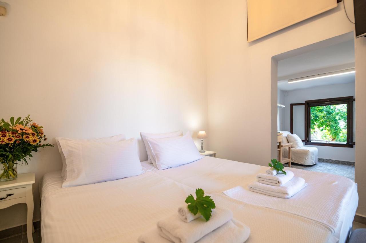 Marthas Delight Rooms Chania  ภายนอก รูปภาพ