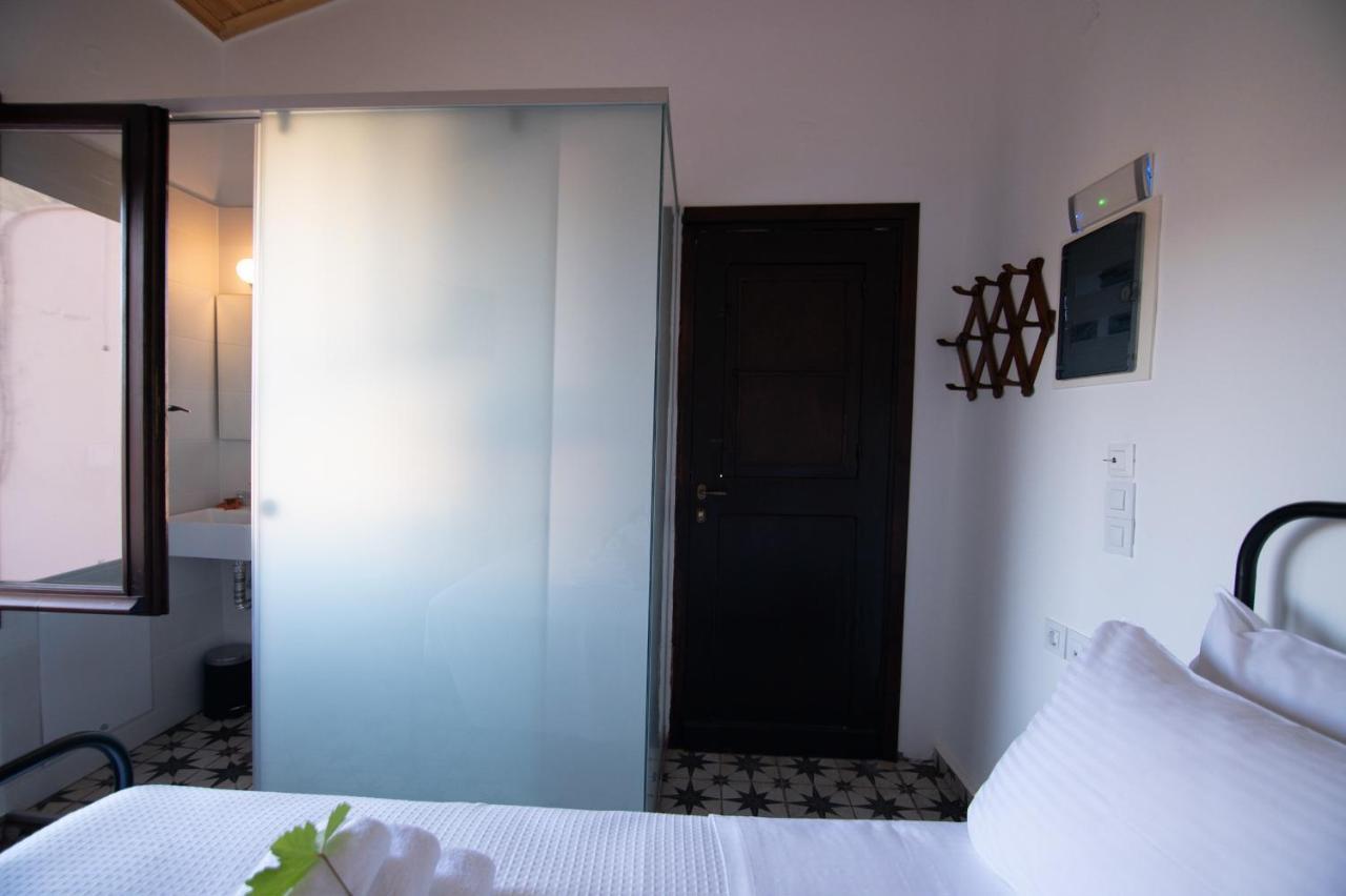 Marthas Delight Rooms Chania  ภายนอก รูปภาพ