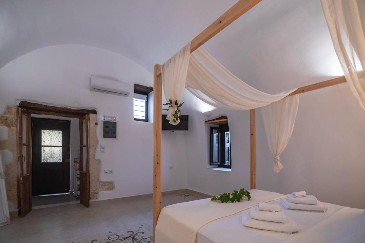 Marthas Delight Rooms Chania  ภายนอก รูปภาพ